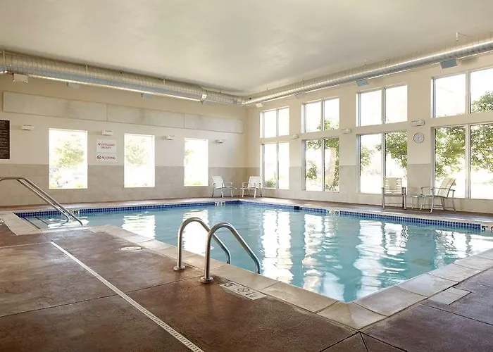 Hyatt Place Polaris 3*