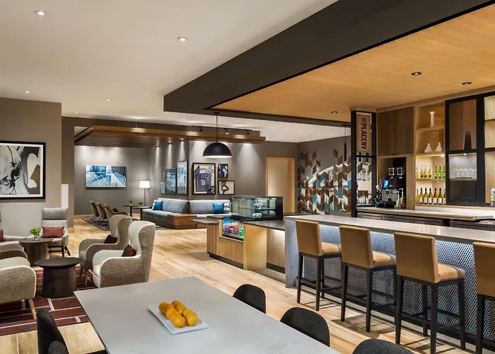 Hyatt Place Polaris Hotel 3*