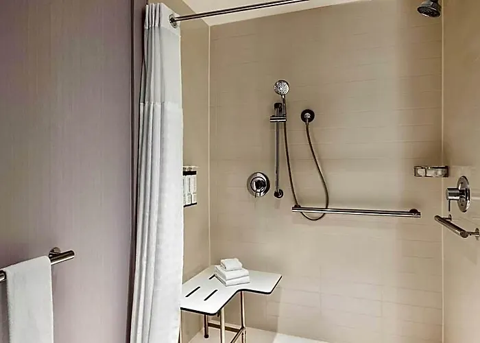Hyatt Place Polaris Hotel 3*